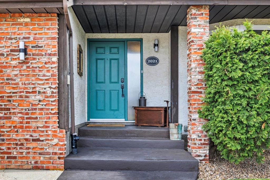 2021 112A Street, Edmonton, AB - Outdoor