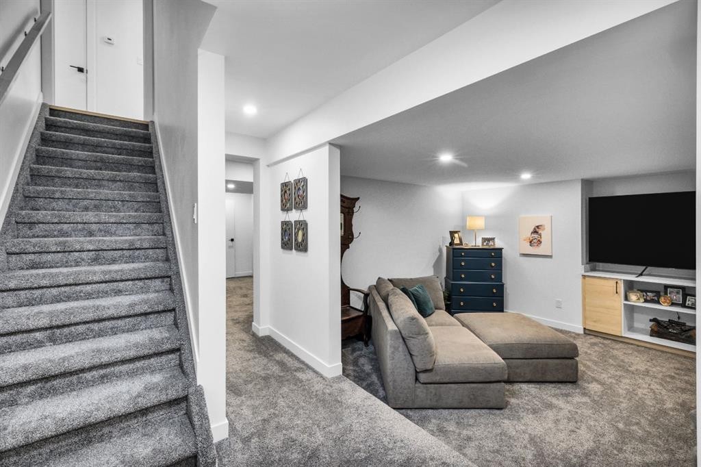 2021 112A Street, Edmonton, AB - Indoor