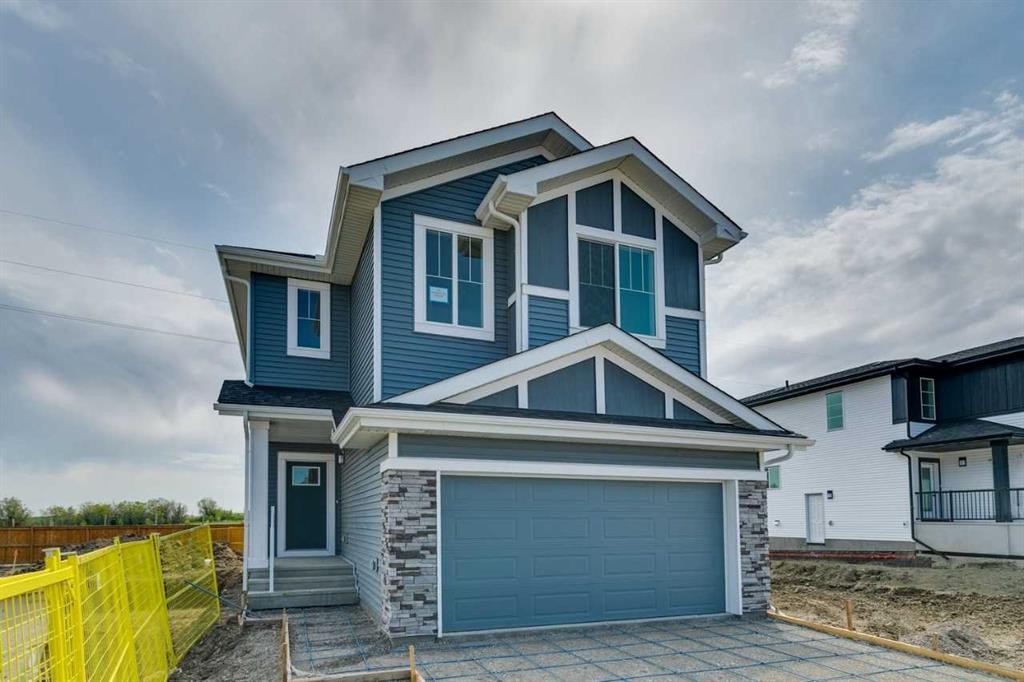 156 Southborough Common, Cochrane, AB - Outdoor