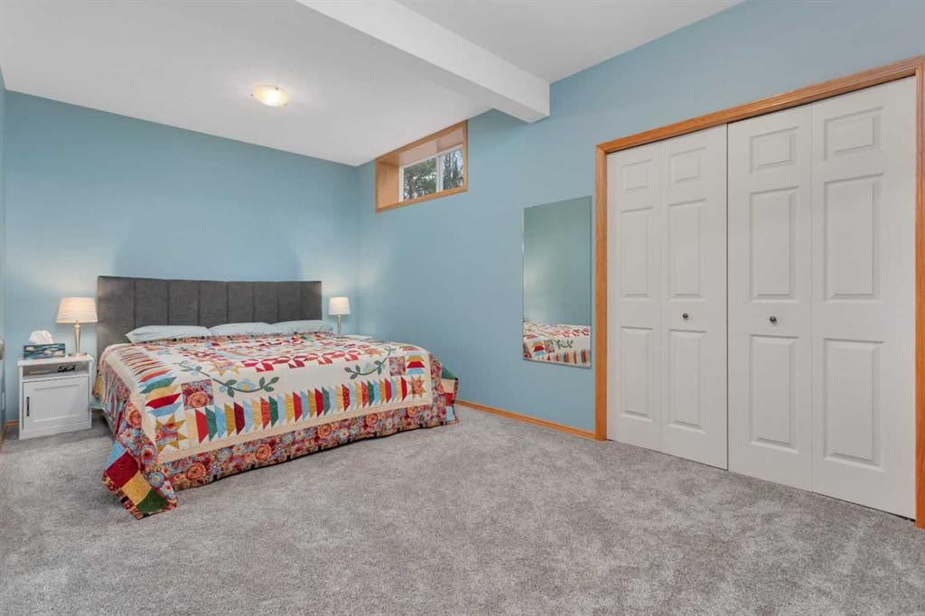 35 Lang Close, Red Deer, AB - Indoor Photo Showing Bedroom