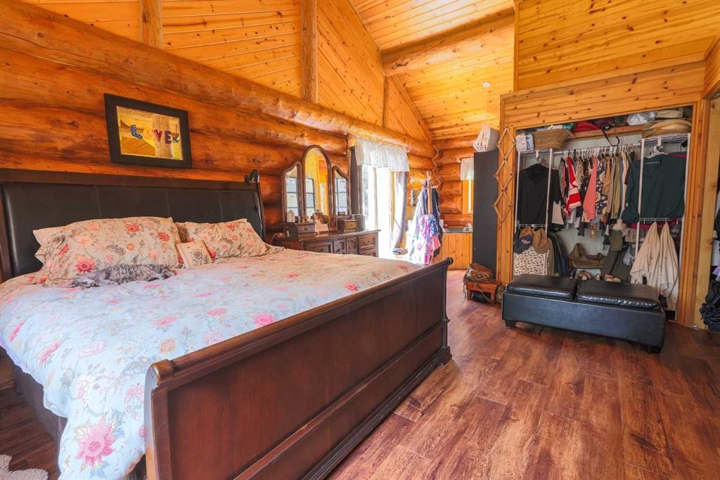 101 Clearwater Heights Drive, Rural Clearwater County, AB - Indoor Photo Showing Bedroom