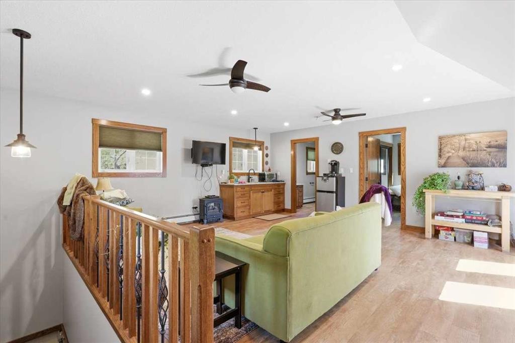 B59 Cottage Crescent, Golden Days, AB - Indoor