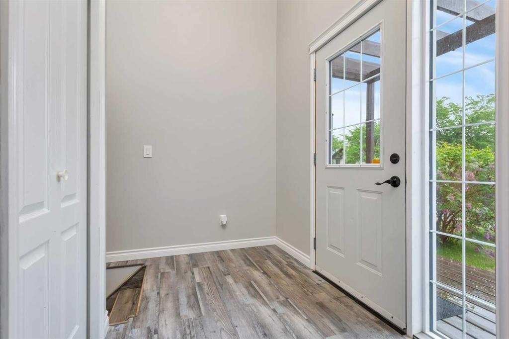 44 White Avenue, Red Deer, AB - Indoor Photo Showing Other Room