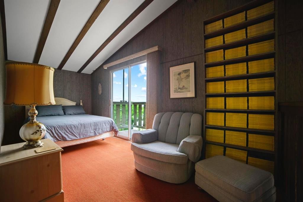 5 Shady Drive, Rochon Sands, AB - Indoor Photo Showing Bedroom