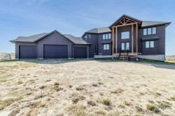 28513 Township Road 374 Rural Red Deer County, AB T4N 5E4