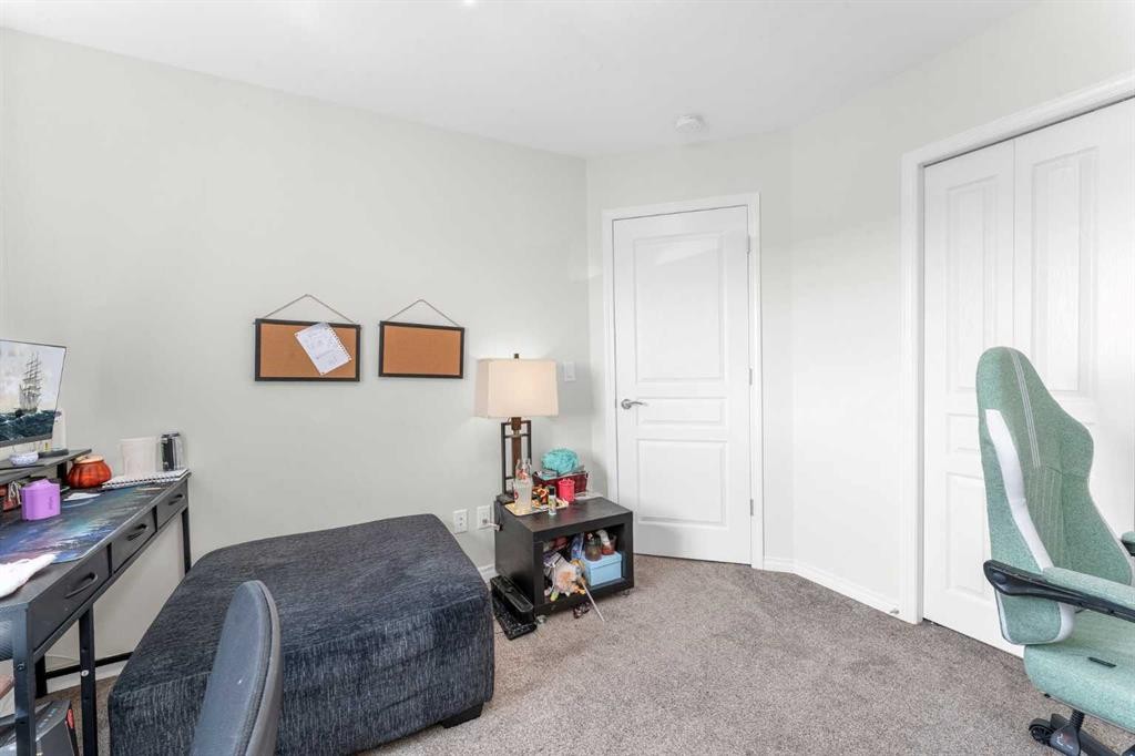 22 Hawthorn Place, Sylvan Lake, AB - Indoor