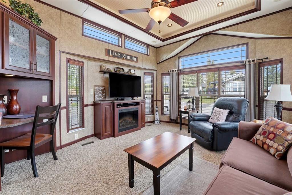 70-41310 Range Road 282, Rural Lacombe County, AB