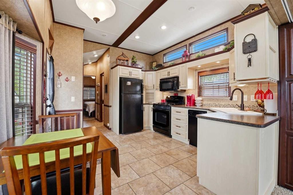 70-41310 Range Road 282, Rural Lacombe County, AB