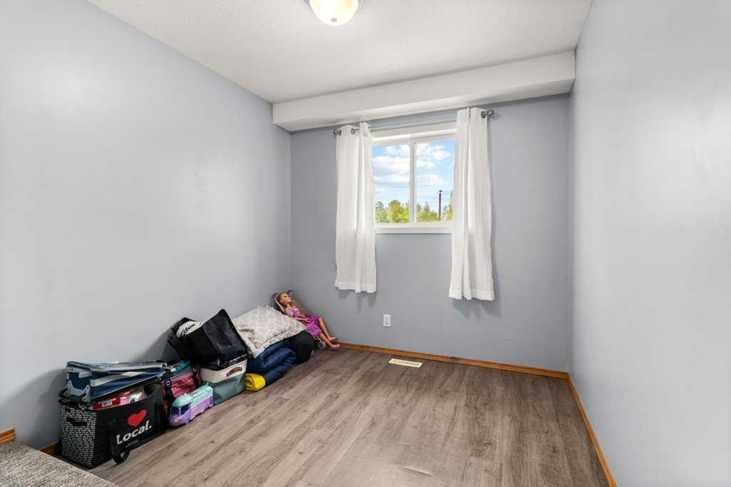 1816 26 Avenue, Delburne, AB - Indoor