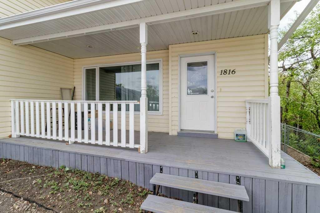 1816 26 Avenue, Delburne, AB - Outdoor With Deck Patio Veranda With Exterior