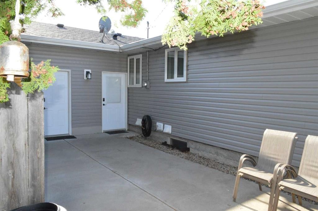 4826 58 Street, Killam, AB - Outdoor With Exterior
