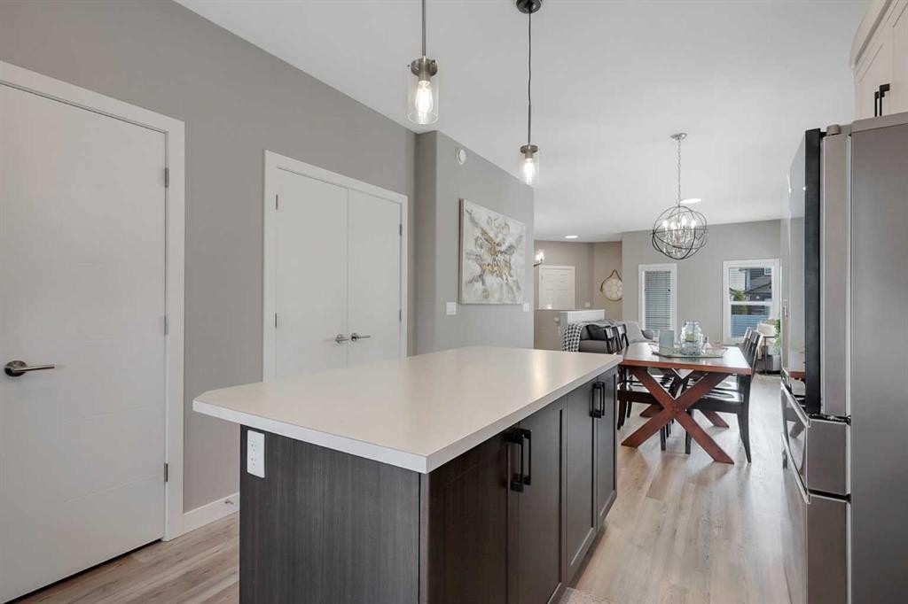 68 Windermere Close, Red Deer, AB - Indoor Photo Showing Kitchen With Upgraded Kitchen