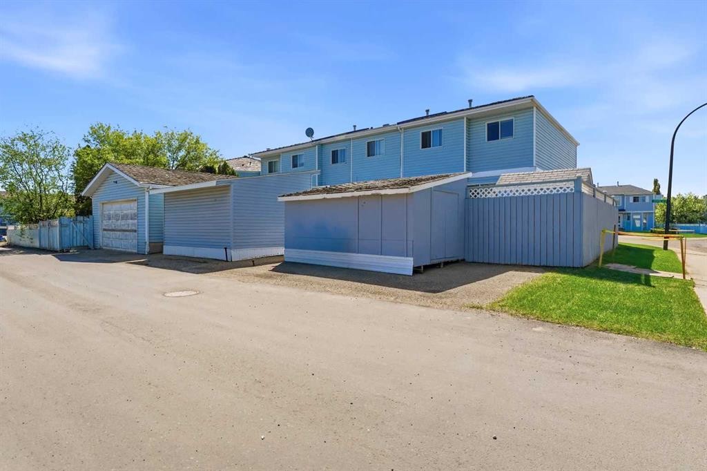 1 Greig Close, Red Deer, AB - Outdoor