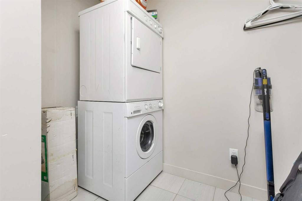 5131-2660 22 Street, Red Deer, AB - Indoor Photo Showing Laundry Room