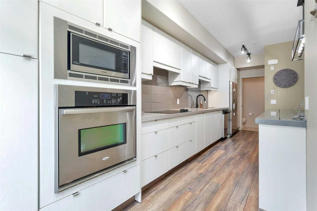 5131-2660 22 Street, Red Deer, AB - Indoor Photo Showing Kitchen With Upgraded Kitchen