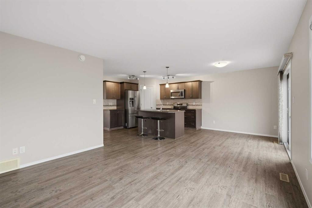 27 Windermere Close, Red Deer, AB