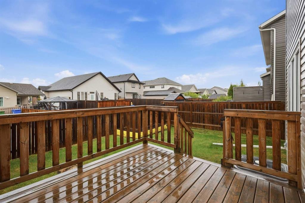27 Windermere Close, Red Deer, AB