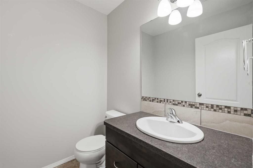 27 Windermere Close, Red Deer, AB