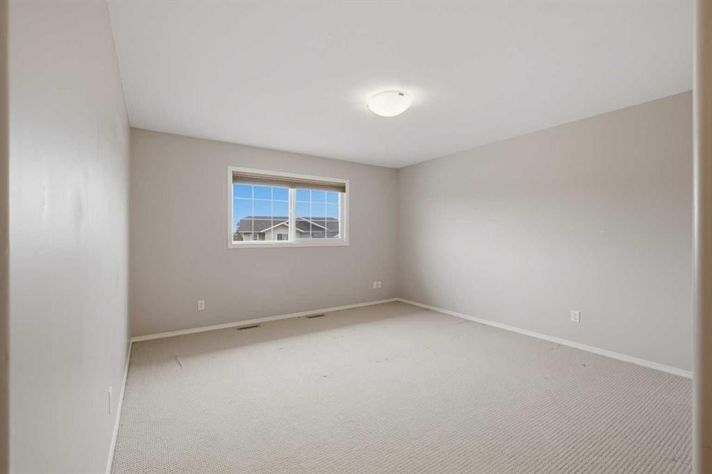 27 Windermere Close, Red Deer, AB