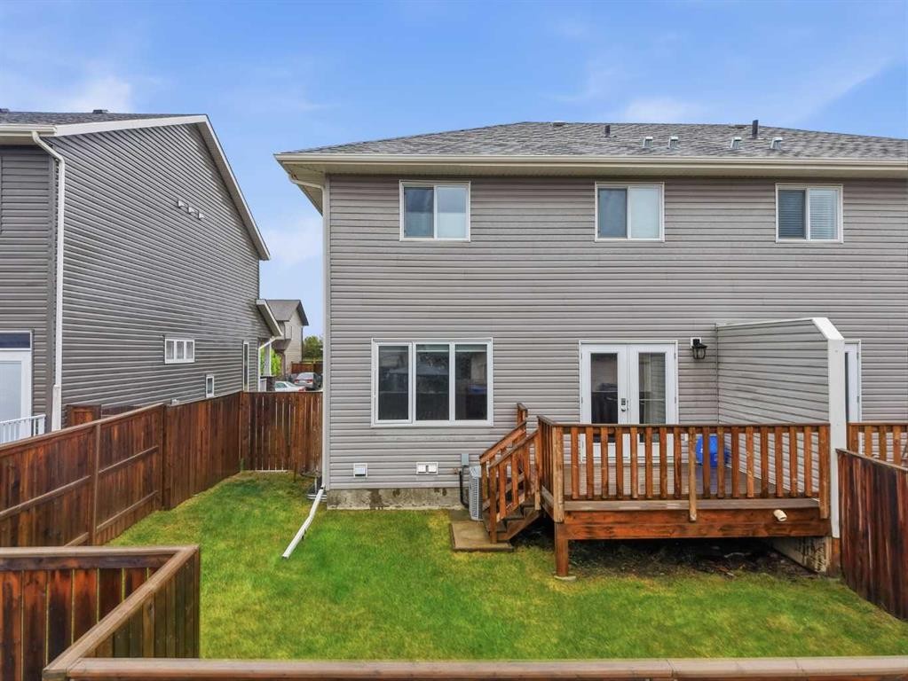 27 Windermere Close, Red Deer, AB