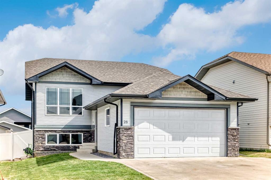 28 Bowman Circle, Sylvan Lake, AB - Outdoor