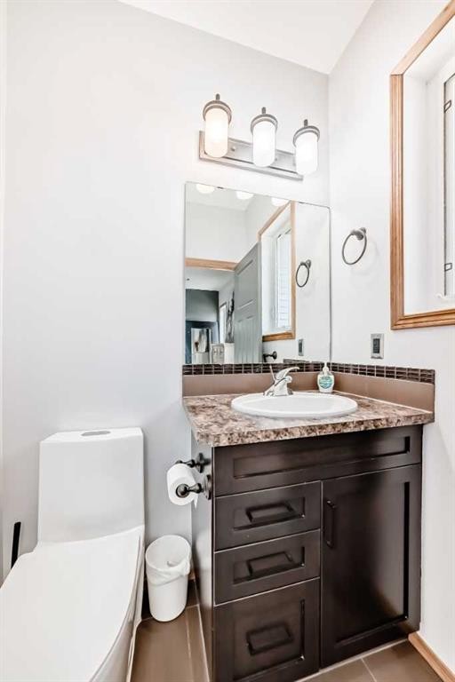 28 Bowman Circle, Sylvan Lake, AB - Indoor Photo Showing Bathroom
