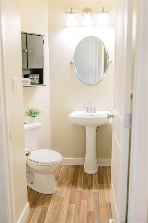 5007B 46 Street, Stettler, AB - Indoor Photo Showing Bathroom