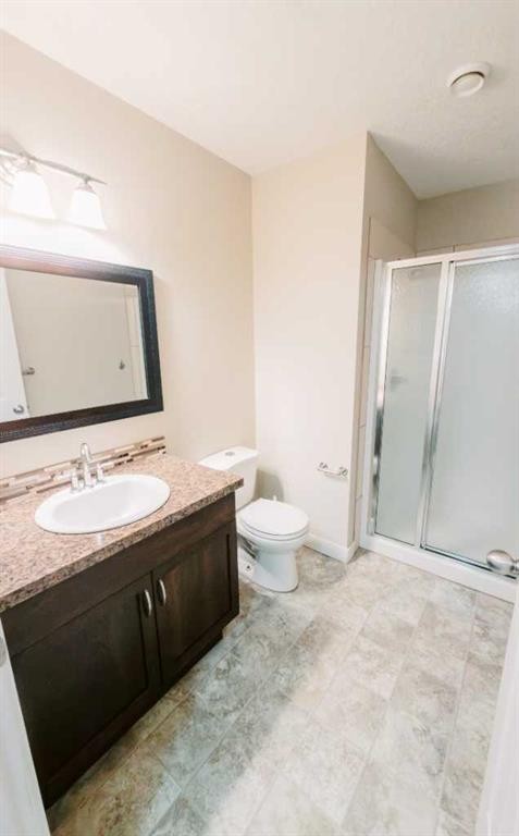 5007B 46 Street, Stettler, AB - Indoor Photo Showing Bathroom