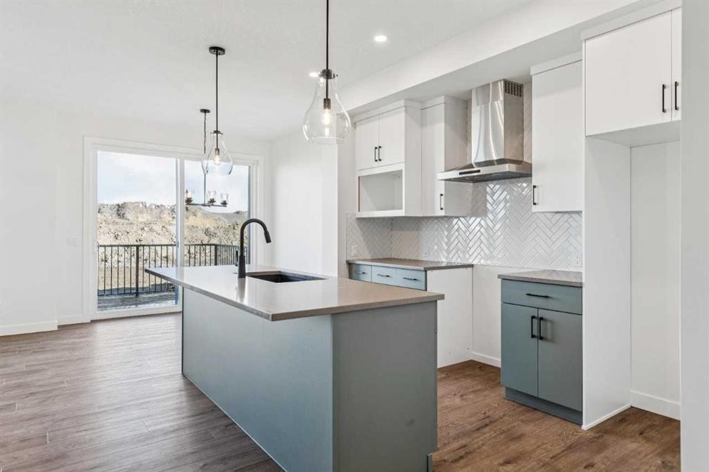 206 Sora Way Se, Calgary, AB - Indoor Photo Showing Kitchen With Upgraded Kitchen