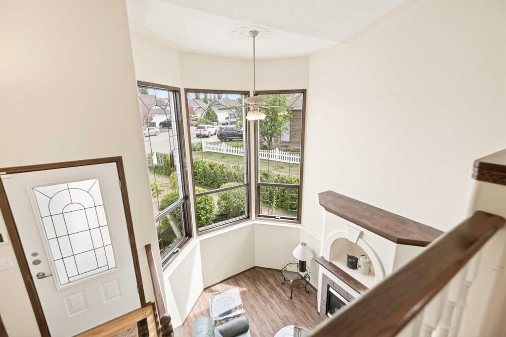25 Fern Glade Crescent, Sylvan Lake, AB - Indoor Photo Showing Other Room