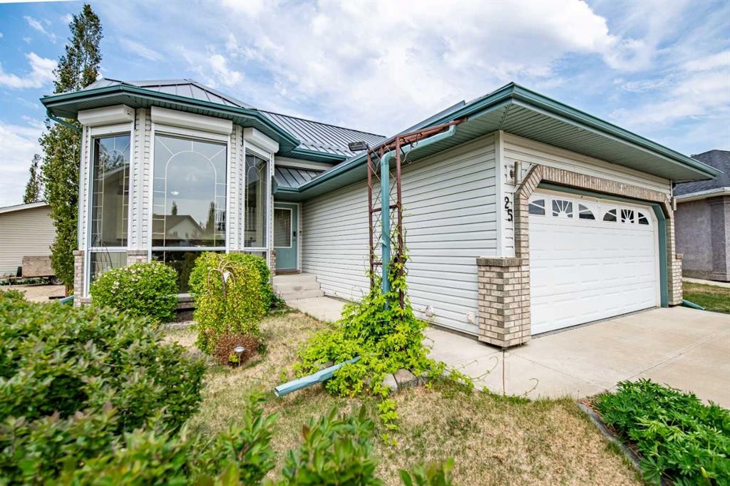 25 Fern Glade Crescent, Sylvan Lake, AB - Outdoor