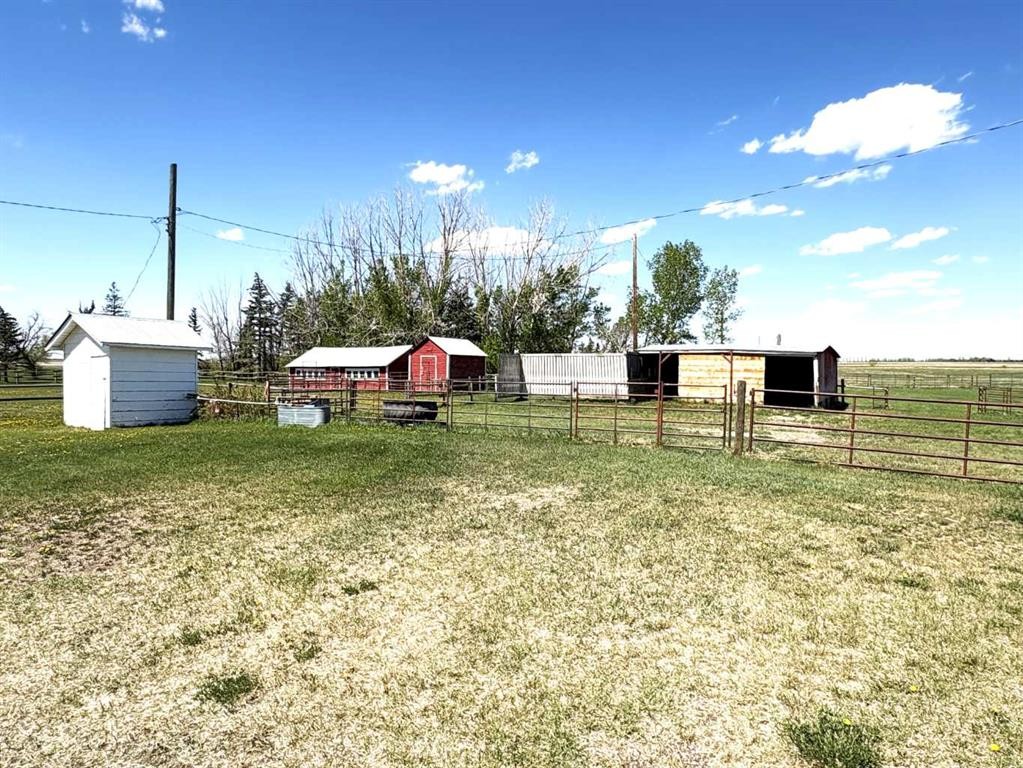 42567 Highway 856, Rural Flagstaff County, AB - Outdoor