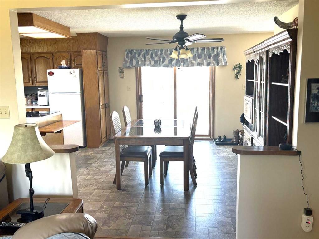42567 Highway 856, Rural Flagstaff County, AB - Indoor Photo Showing Dining Room