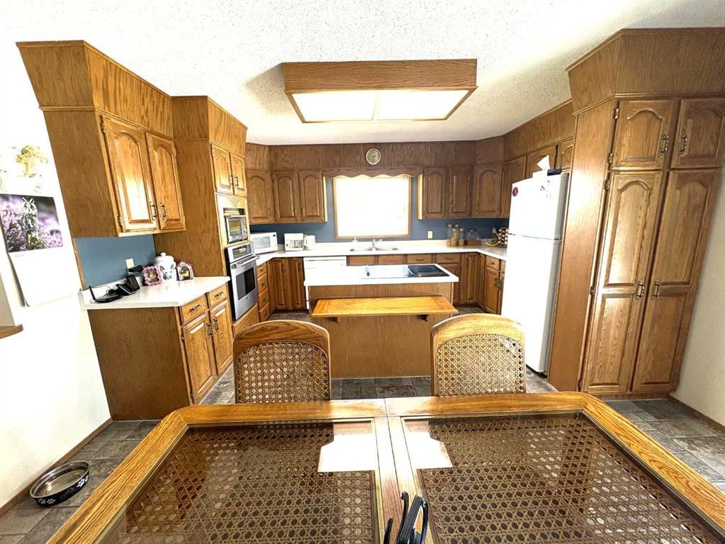 42567 Highway 856, Rural Flagstaff County, AB - Indoor