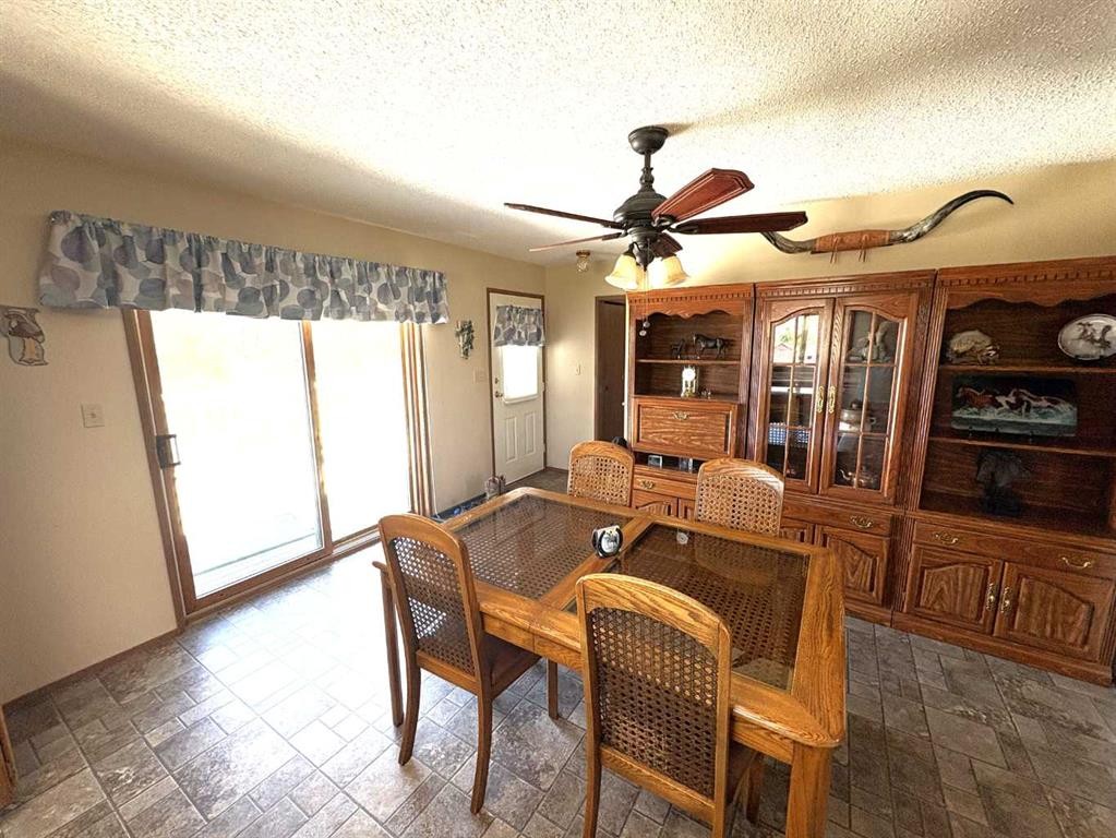 42567 Highway 856, Rural Flagstaff County, AB - Indoor