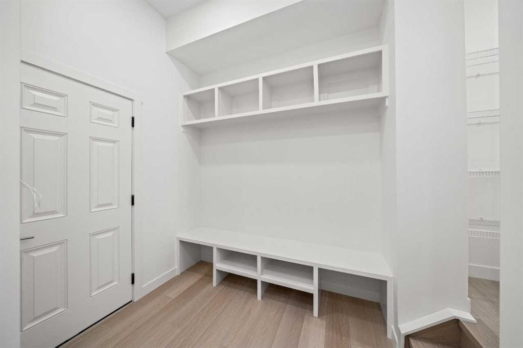 83 Heritage Manor, Cochrane, AB - Indoor