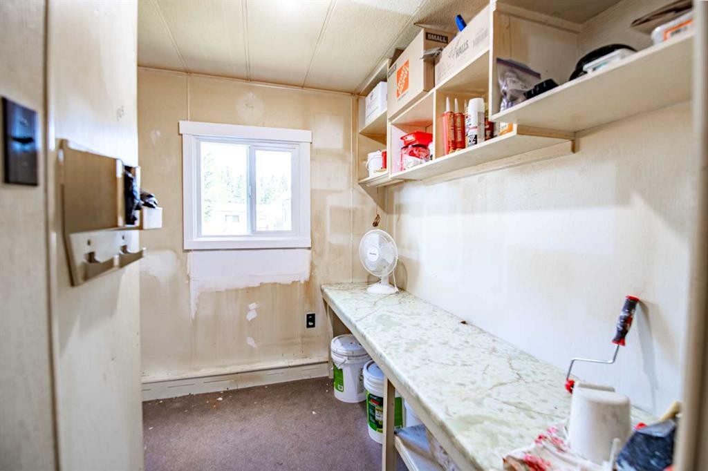 8 52 Street, Bluffton, AB - Indoor