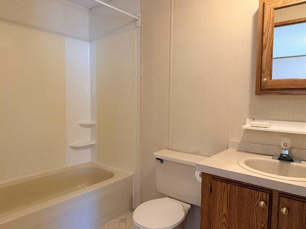 443-37543 England Way, Rural Red Deer County, AB