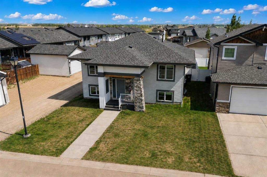 739 Cypress Lane, Springbrook, AB