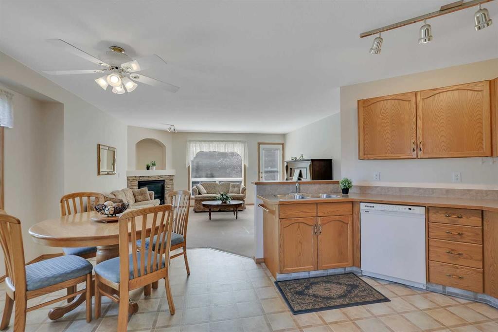 2 Janko Close, Red Deer, AB - Indoor Photo Showing Other Room
