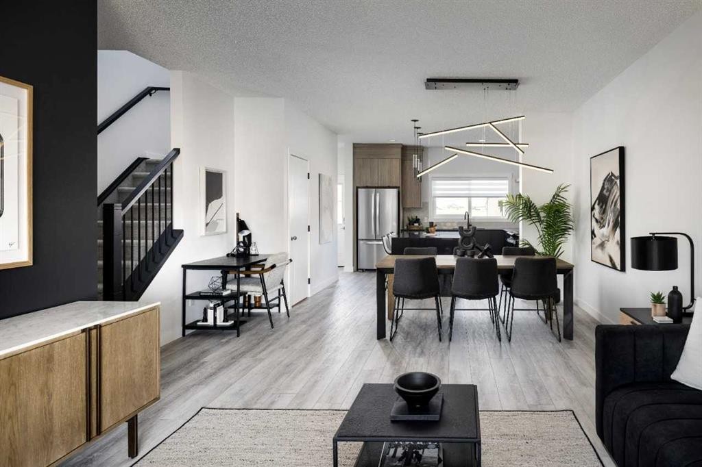 377 Creekside Drive Sw, Calgary, AB - Indoor Photo Showing Other Room