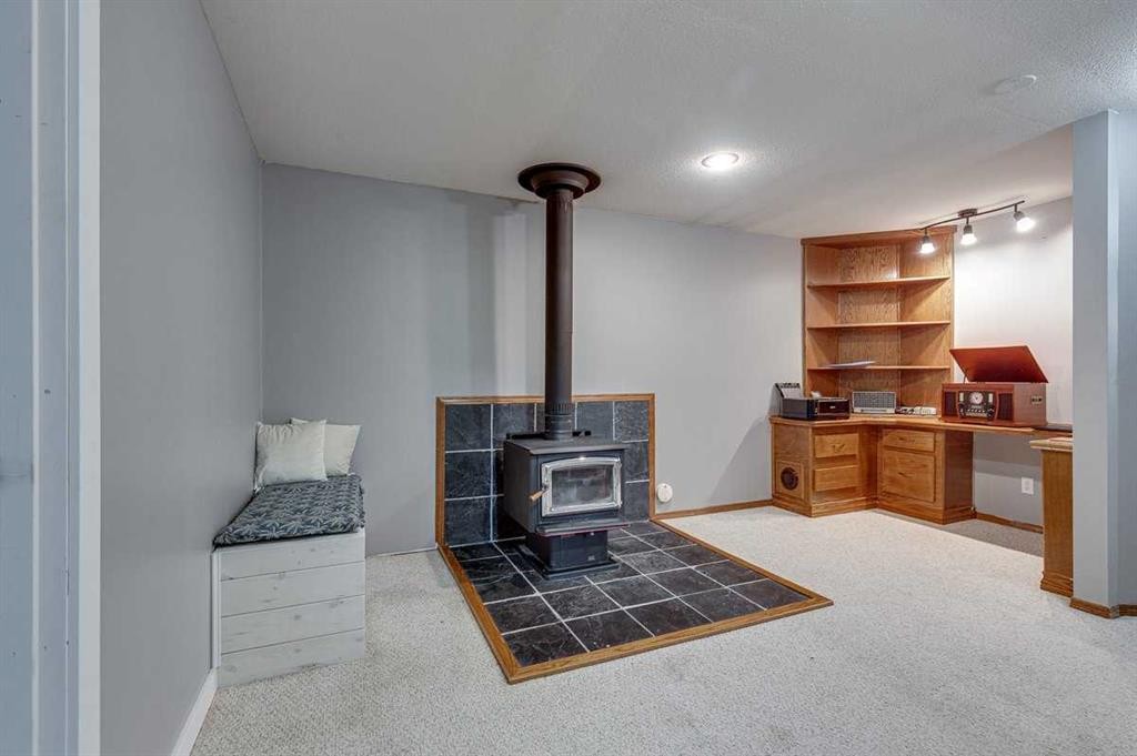 24 Bruns Bay, Lacombe, AB - Indoor