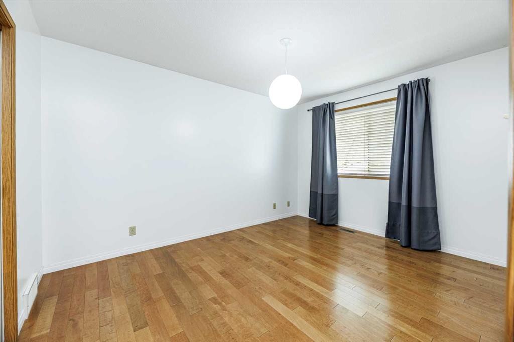 59-2816 Botterill Crescent, Red Deer, AB - Indoor Photo Showing Other Room