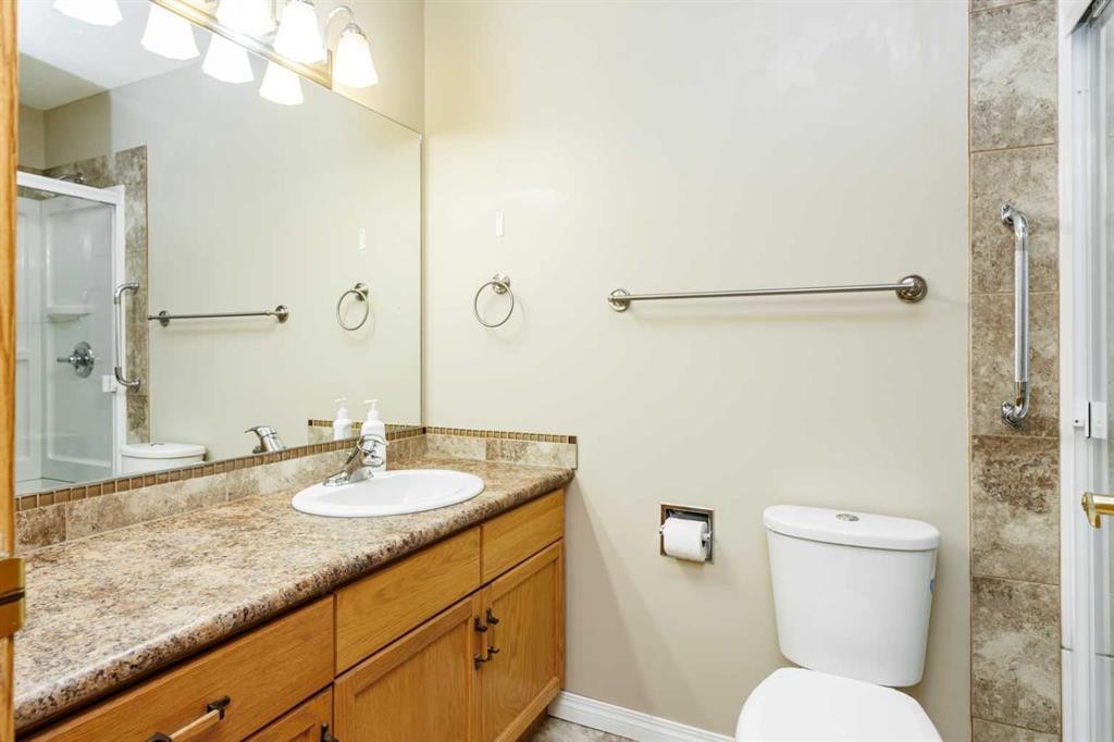 59-2816 Botterill Crescent, Red Deer, AB - Indoor Photo Showing Bathroom