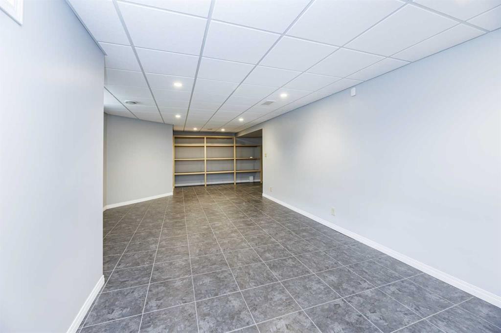 59-2816 Botterill Crescent, Red Deer, AB - Indoor Photo Showing Other Room