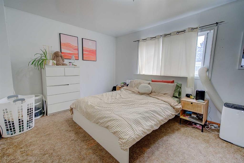 504-4719 33 Street, Red Deer, AB - Indoor Photo Showing Bedroom