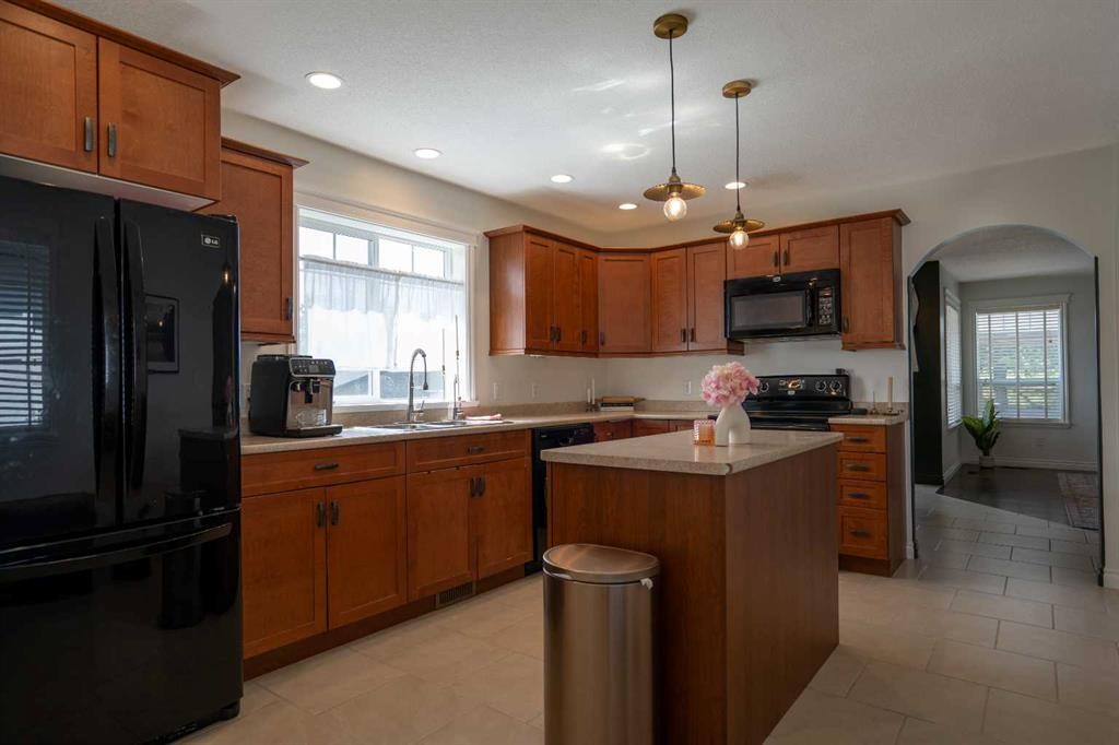 5333 55 Avenue, Bashaw, AB