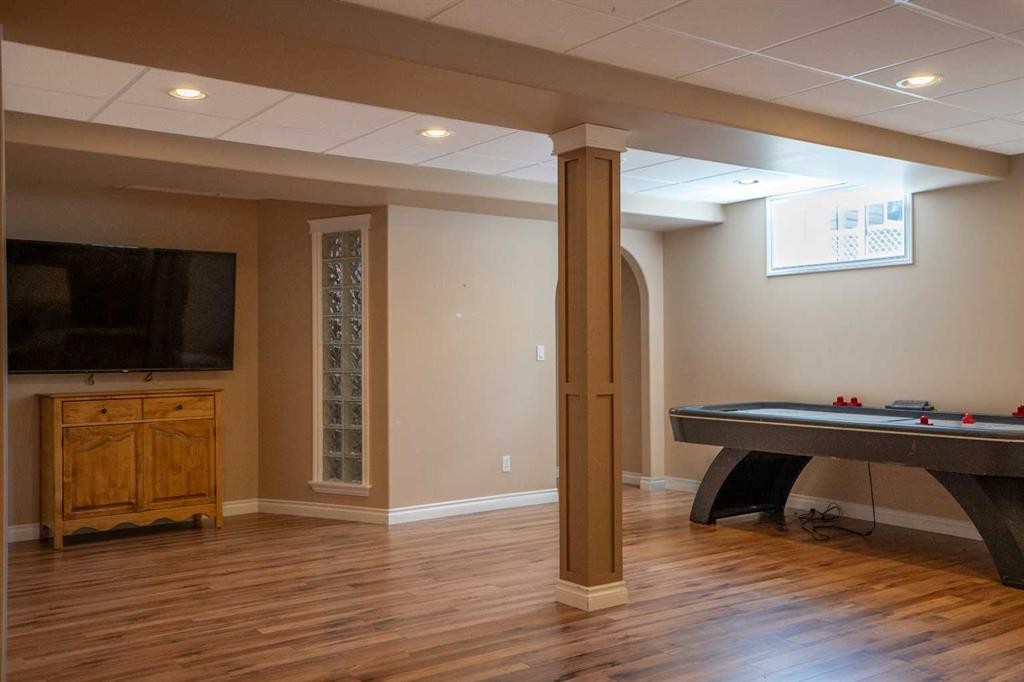 5333 55 Avenue, Bashaw, AB