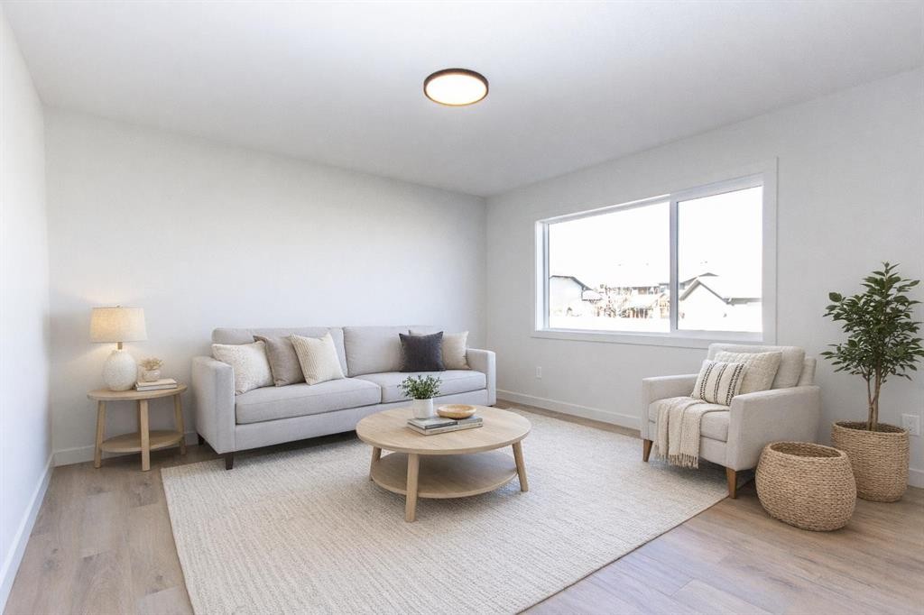 60 Trinity Street, Lacombe, AB - Indoor Photo Showing Living Room