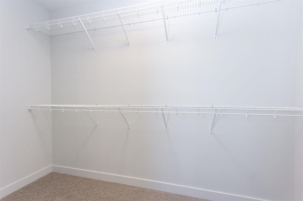 60 Trinity Street, Lacombe, AB - Indoor With Storage